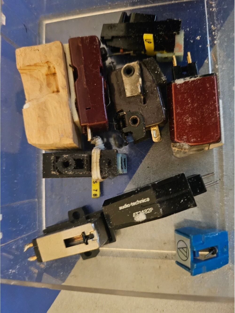Lot of Vintage Turntable Cartridges As-is untested. Unknown maker/origin